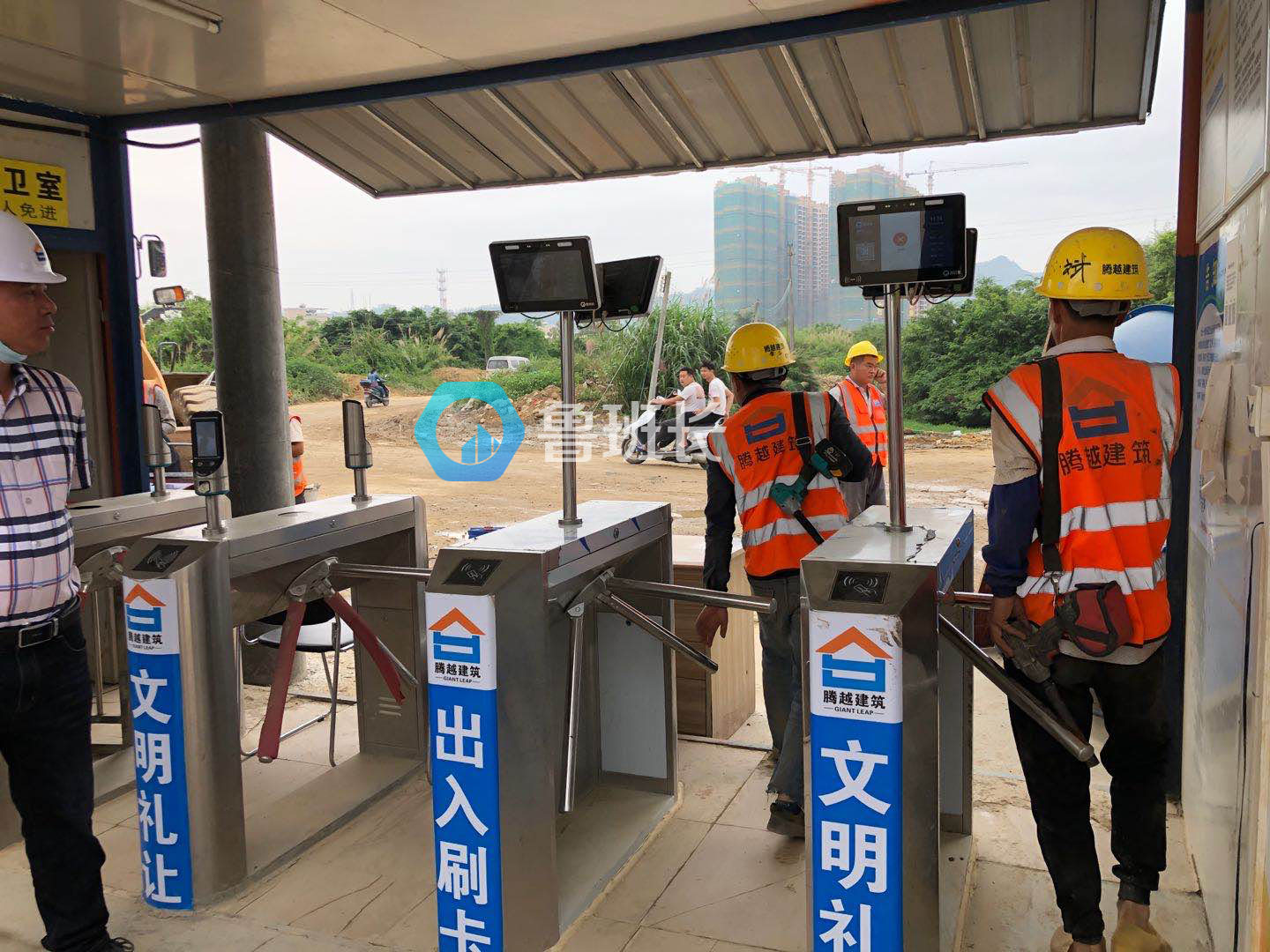 工地人臉識別系統(tǒng)，工地人臉識別考勤閘機(jī)